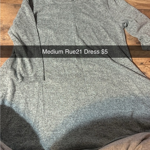 Random women’s Lot - Picture 15 of 16